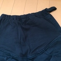 【お取引き決定】【無印良品】マタニティ ジーンズと黒パンツの画像