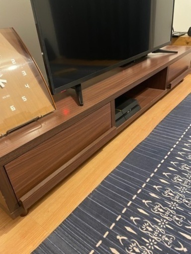 テレビボード