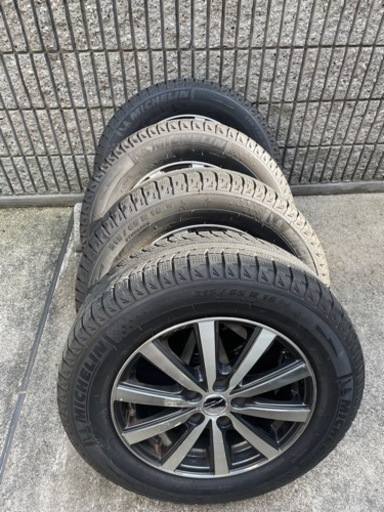 スタッドレスタイヤ