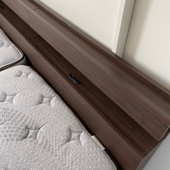 山下家具購入　美品　ドリームベッド　セミダブル　ベッドフレームの画像