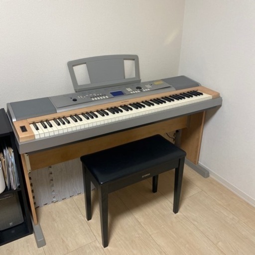 YAMAHA電子キーボード　DGX-620 88鍵グレードハンマースタンダード鍵盤搭載