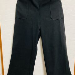 レディース服　ボトムス（未着品）