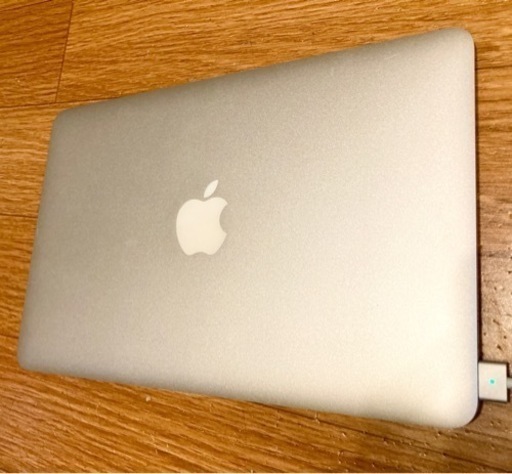 MacBookAir 2012 完動品　美品　電源ケーブル付き