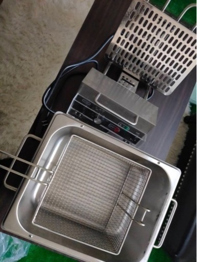 フライヤー　新品
