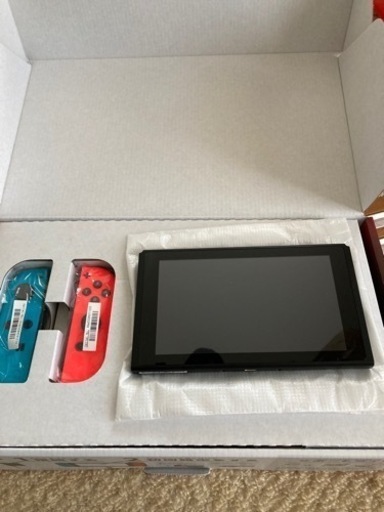 ニンテンドースイッチ完品初期化済み