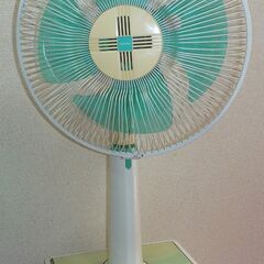 昭和レトロな扇風機 東芝 F-225G 4枚羽（冷房