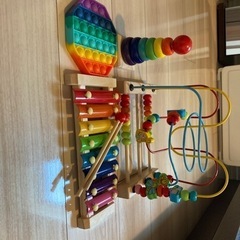 知育玩具4点の画像