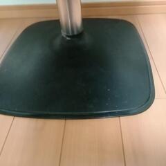 【無料】テレビ台　360度回転の画像