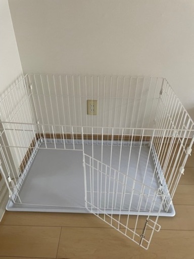 【ペット用品】ゲージ　横84×奥55×高54cm