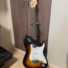 エレキギター　ほぼ未使用　美品　ケース入