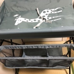 折り畳み式　おむつ交換台の画像
