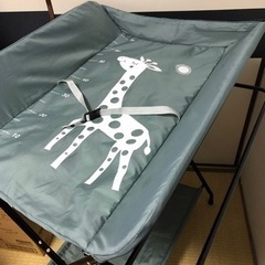折り畳み式　おむつ交換台の画像