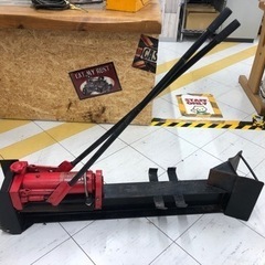編集中　値下げセール中！　10t 水平式薪割り機