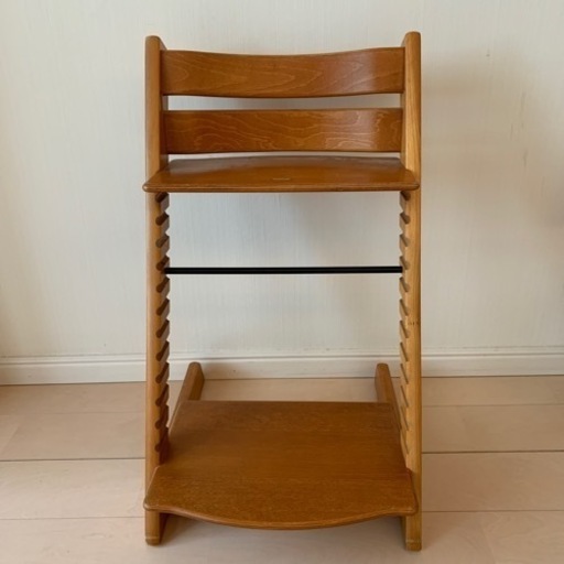 ストッケ　トリップトラップ　ハイローチェアー　1