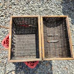 籐の籠　猫や鳩入れ　ペットの画像