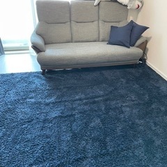 取引中　ニトリ　シャギーラグ　紺