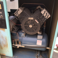 ‼️お譲り先決まりましたありがとう御座いました‼山梨発 三相200v iwataコンプレッサーの画像