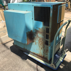 ‼️お譲り先決まりましたありがとう御座いました‼山梨発 三相200v iwataコンプレッサーの画像