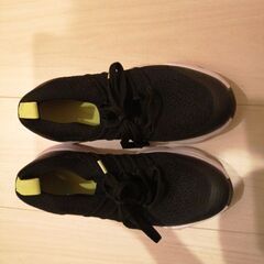 男の子　スニーカー　シューズ　靴　22cm 美品　黒