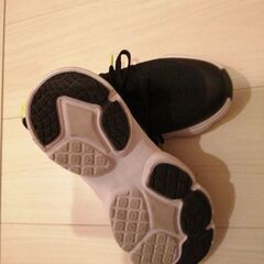 男の子　スニーカー　シューズ　靴　22cm 美品　黒の画像