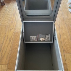 この価格では無いですよ‼️旅行用メイク用品入れの画像