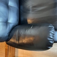 ソファー　黒　二人座り　引越しのためあげますの画像