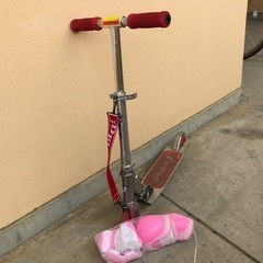 幼児用　キックボード　プロテクター付の画像