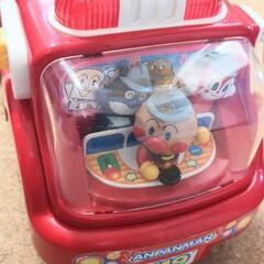 アンパンマン　消防車