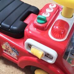 アンパンマン　消防車の画像