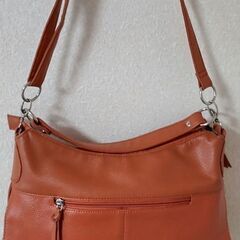 本皮✕合皮ショルダーバック オレンジ色の画像