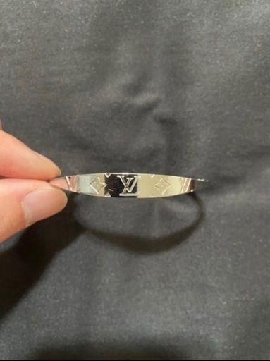 ルイヴィトン  ジョンクモノグラム　バングル　シルバー