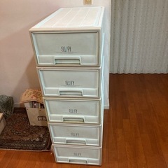 衣装ケース