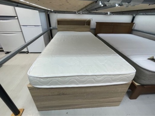 【リサイクルサービス八光　田上店　　配達・設置OK】ナチュラルベージュ　シングルチェストBED　引き出し&2口コンセント付