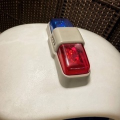 【売約済み】little tikes リトルタイクス COZY COUPE 幼児乗用車玩具 オモチャ 911 パトカーデザイン 乗用玩具 リトルタイクス ポリス コージークーペ パトカー 警察官 Police 足けり乗用玩具 足けり キックカー 手押し車 足蹴り 乗用車 乗用玩具 乗り物 車 キッズ おもちゃ Little Tikes Police Cozy Coupe の画像