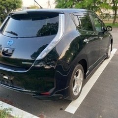 日産リーフ　電気自動車の画像