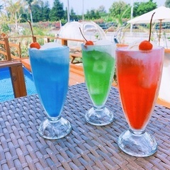 オープニングスタッフ募集❗️嘉手納　道の駅2階　ステーキ&クレープ店募集！の画像
