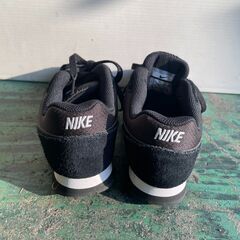 【NIKE】ナイキ MD ランナー 2 749869-001/22.5cmの画像