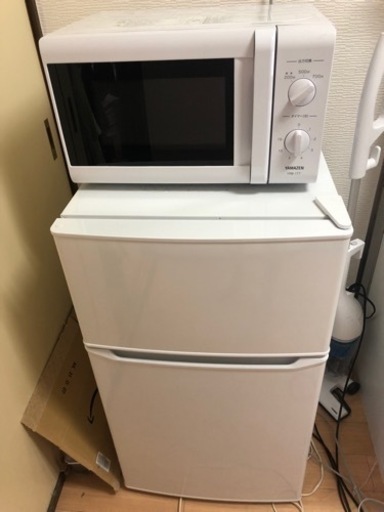 冷蔵庫と電子レンジセット
