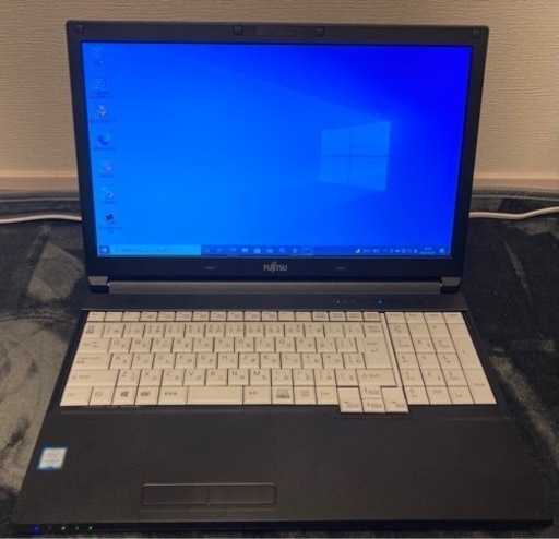 富士通　A576P i5-6300U/SSD 115G/8GB