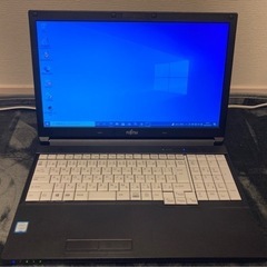 富士通　A576P i5-6300U/SSD 115G/8GB