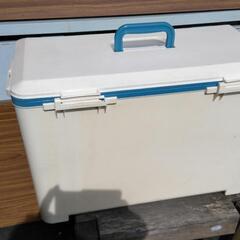 あげます。海釣り最適のクーラーボックスの画像