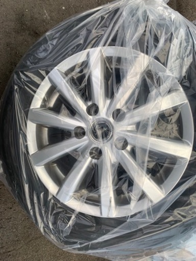 タイヤ　アルミホイール　セット　195/65R15  スタッドレスタイヤ　