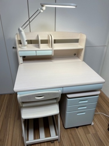 【無料配送エリアあり】組み替えデスク　ホワイト×ライトブルー