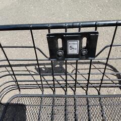 自転車のカゴの画像