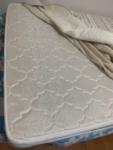 万代家具のシングルマットレス
