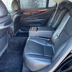 検2年付き　乗出し110万円コミコミ　レクサスLS600ｈL　ロング　ハイブリッド　4WD　ブラックの画像