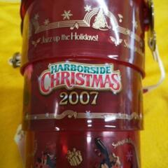 2007年のクリスマスバージョンのポップコーンバケットの画像