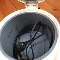 【無料】1升炊飯器＆1.4L電気ポット　お譲りいたしますの画像