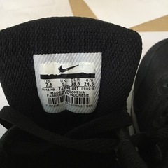 ナイキ ウィメンズ MD ランナー 2の画像