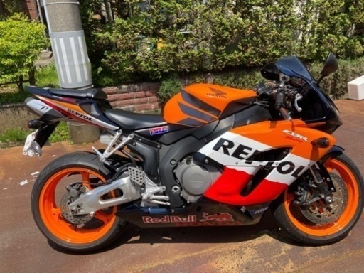 ホンダcbr 1000rr 車検5年3月　走行21700km sc57 レプソル